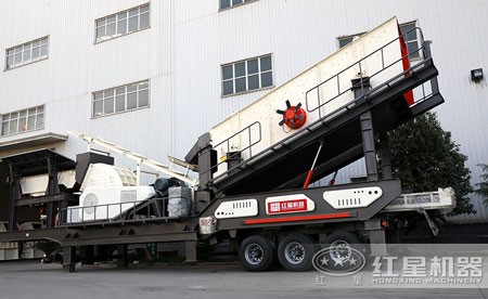 車載流動錘式破碎機多少錢？產(chǎn)量多高？