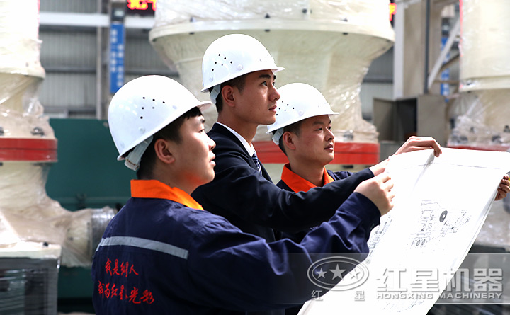 精湛技術(shù)人員現(xiàn)場(chǎng)指導(dǎo)設(shè)備的生產(chǎn)、制造